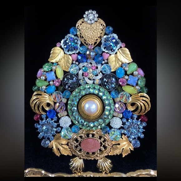 Framed Art Jewelry Christmas Tree - Picture 3 of 8